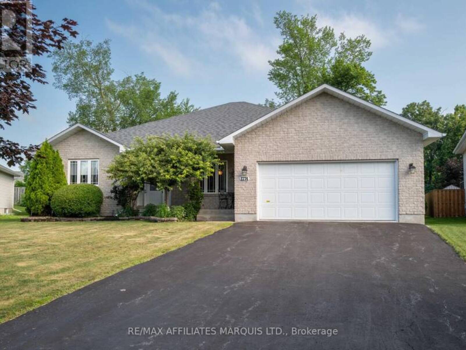 1274 DAPRAT AVENUE, Cornwall, Ontario K6H 6N9