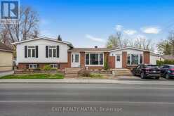 916 KING Street | L'Orignal Ontario | Slide Image One