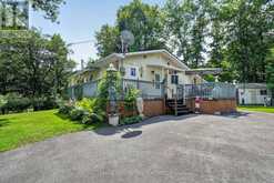 22197 PARKHILL CIRCLE | South Glengarry Ontario | Slide Image Three
