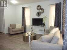 30 MOCKINGBIRD LANE | Hamilton Ontario | Slide Image Five