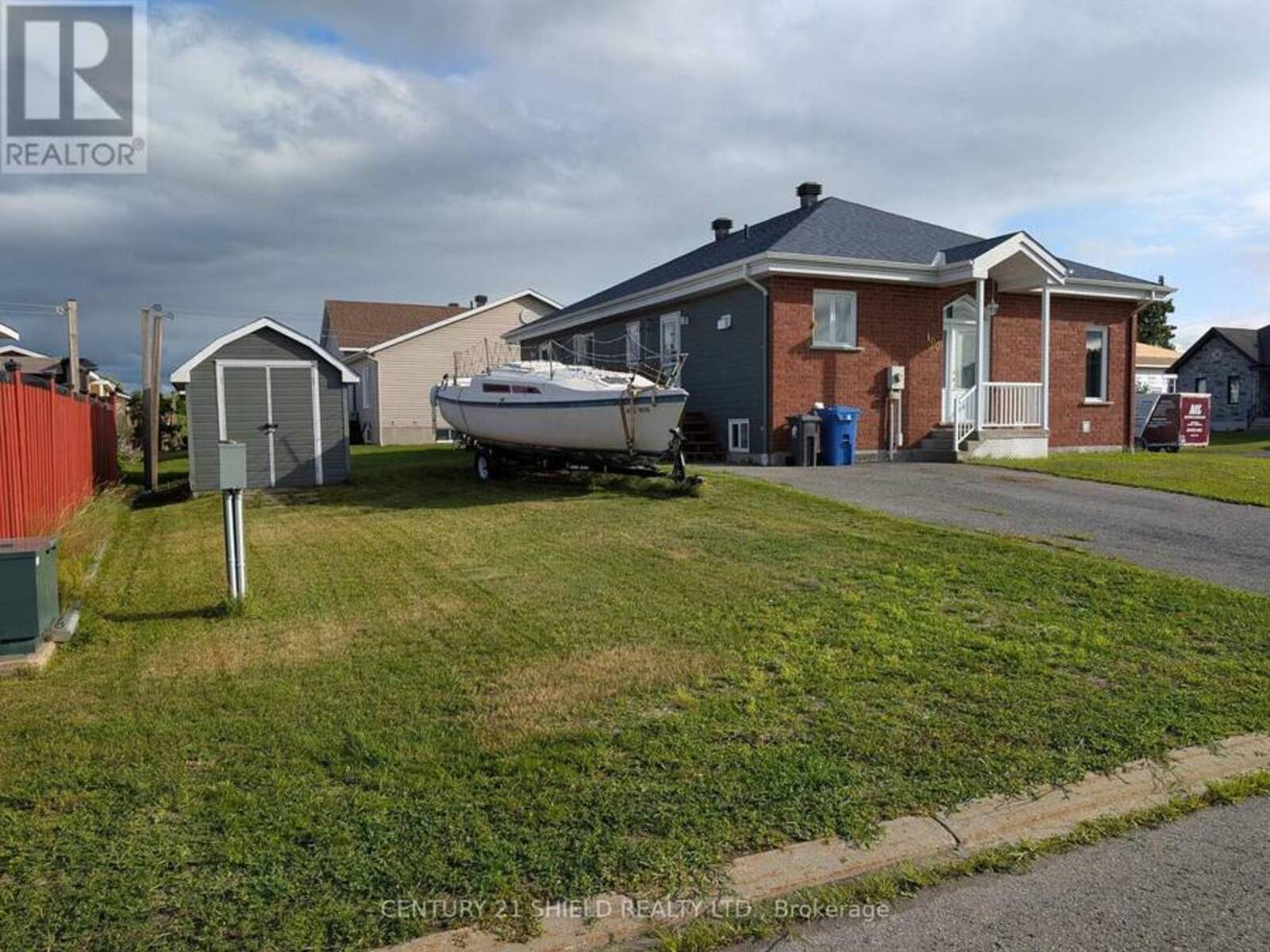 100 RICHARD STREET, Alfred and Plantagenet, Ontario K0B 1A0