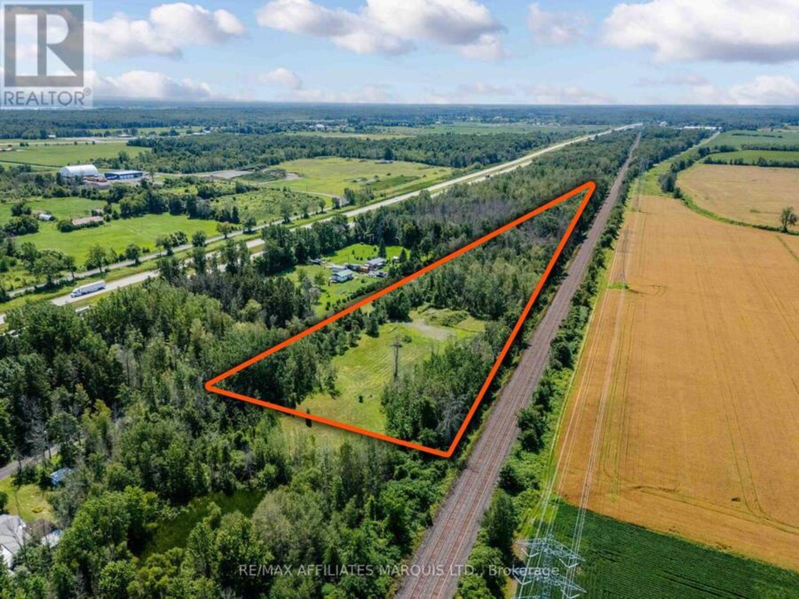 19519 LAPIERRE ROAD, South Glengarry, Ontario K0C 2E0