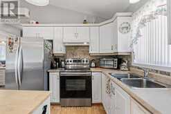 2 ENZA DRIVE | Cornwall Ontario | Slide Image Twelve