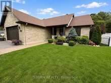 40 AULT DRIVE | South Stormont Ontario | Slide Image Two