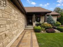 40 AULT DRIVE | South Stormont Ontario | Slide Image Eight