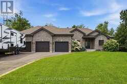 501 DU PARC ROAD | L'Orignal Ontario | Slide Image Two