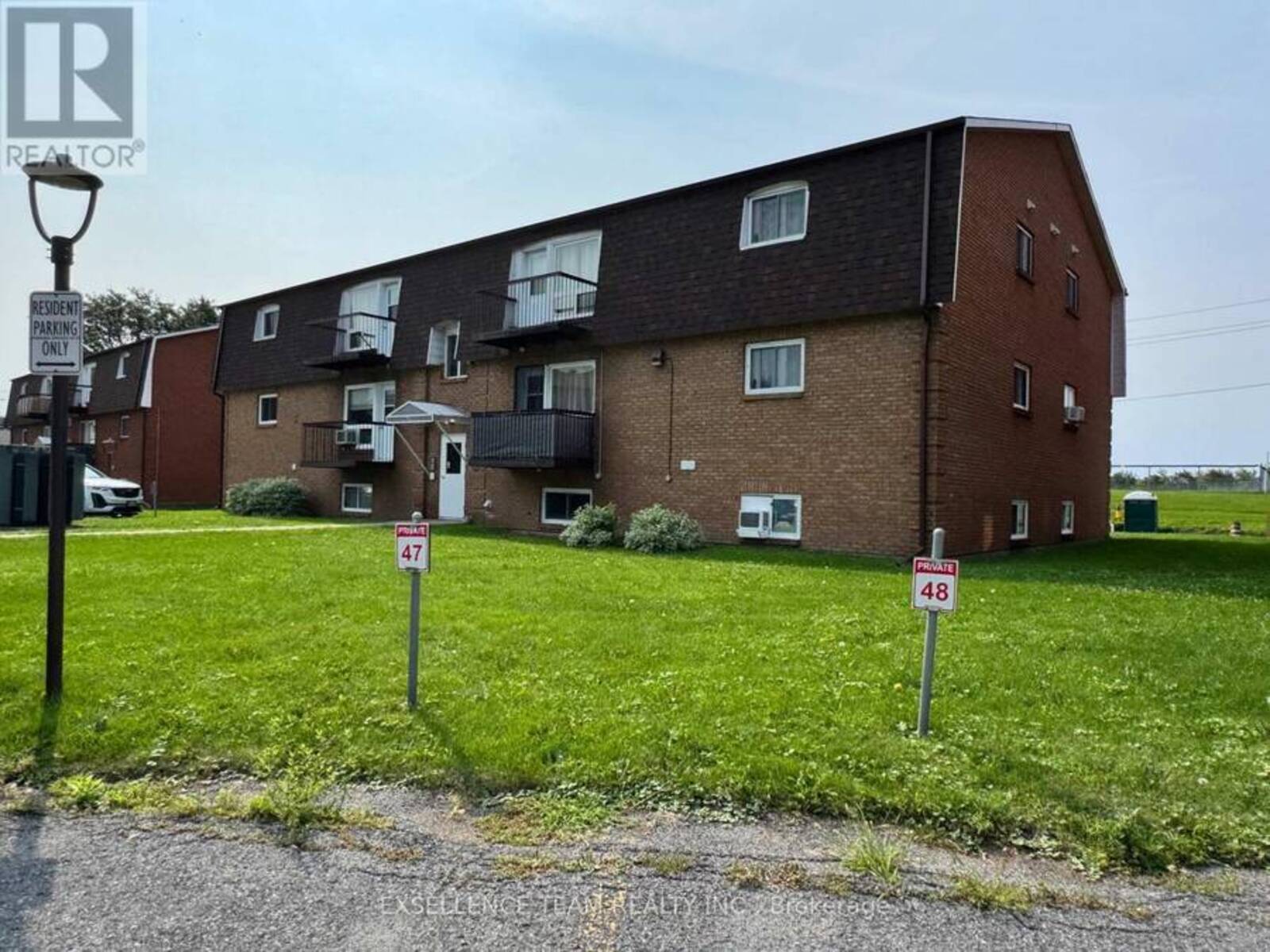 12 - 75 RACE STREET, Cornwall, Ontario K6H 1G7