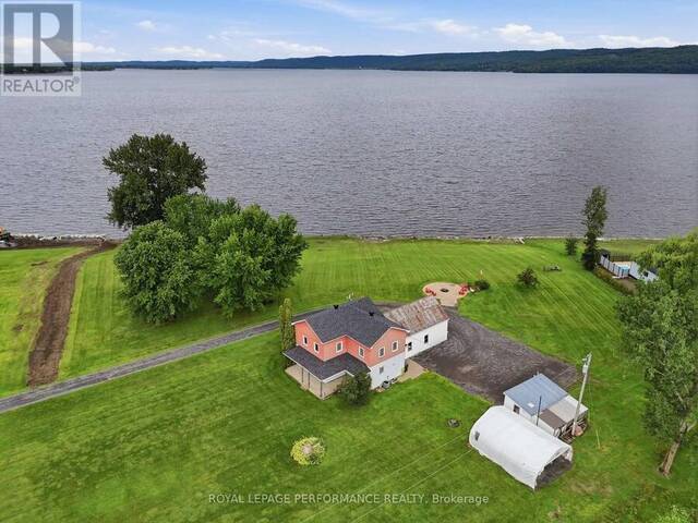 1178 BAY ROAD L'Orignal Ontario, K0B 1K0 - 2 Bedrooms Waterfront Home For sale