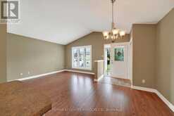 121 GAIL ELIZABETH COURT | Cornwall Ontario | Slide Image Three