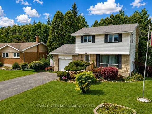 917 QUEEN STREET Cornwall Ontario, K6J 1P3 - 3 Bedrooms Home For Sale