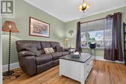 412 YORK STREET | Cornwall Ontario | Slide Image Eight