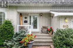 645 DUNDAS CRESCENT | Cornwall Ontario | Slide Image Five