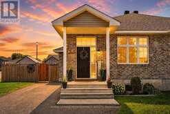 262 LOURDES AVENUE | Cornwall Ontario | Slide Image One