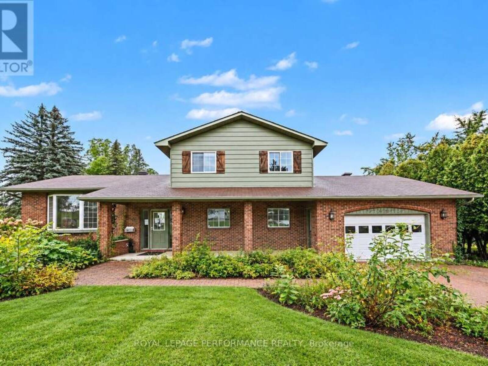 3494 MARYDALE AVENUE, Cornwall, Ontario K6K 1N9
