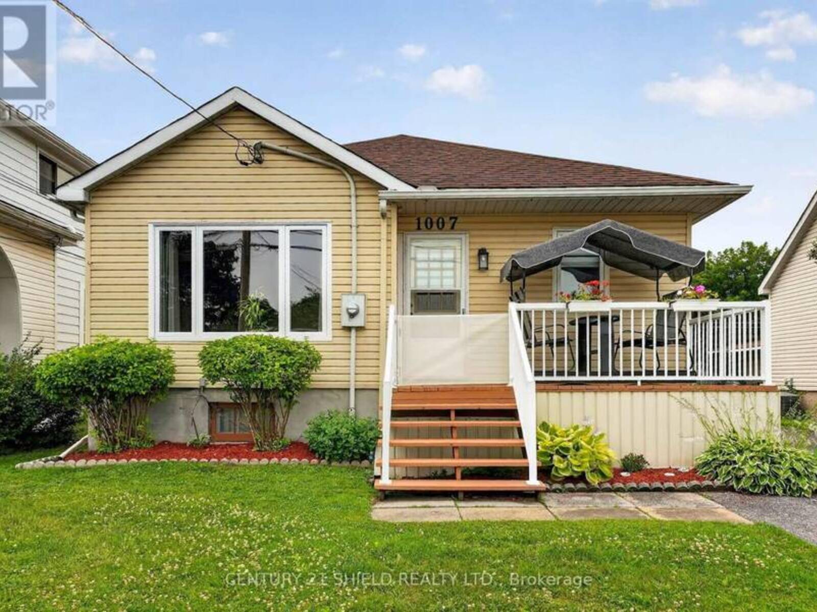 1007 2ND STREET E, Cornwall, Ontario K6H 2A8