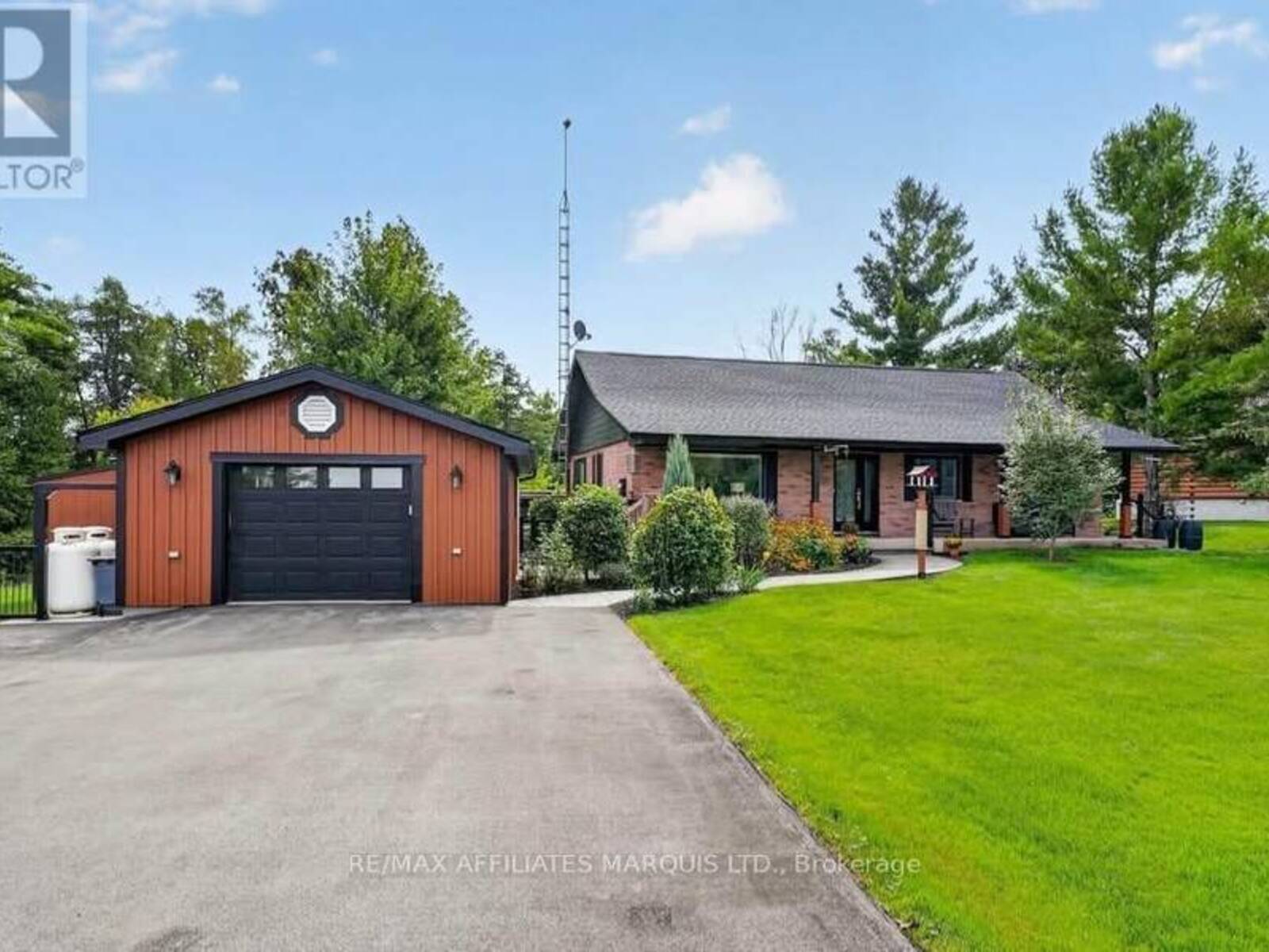 17576 ISLAND ROAD, South Stormont, Ontario K0C 1S0