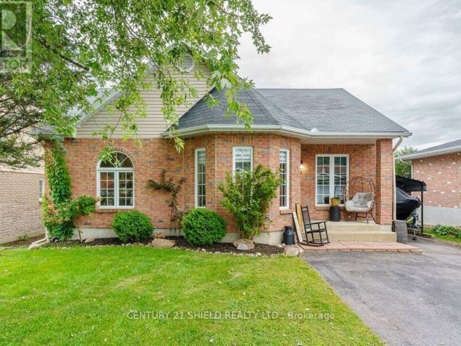 48 BARNHART DRIVE, Long Sault, Ontario K0C 1P0