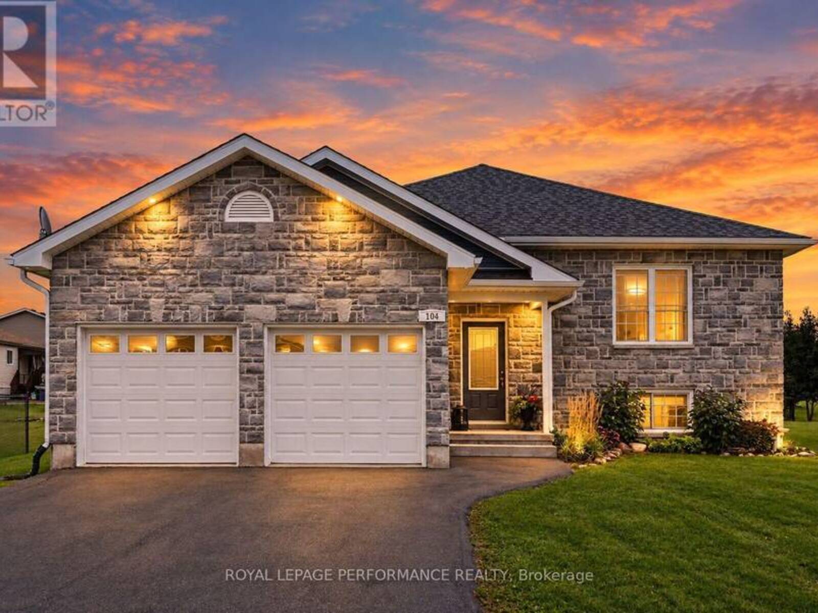 104 FRENCH AVENUE, Long Sault, Ontario K0C 1P0