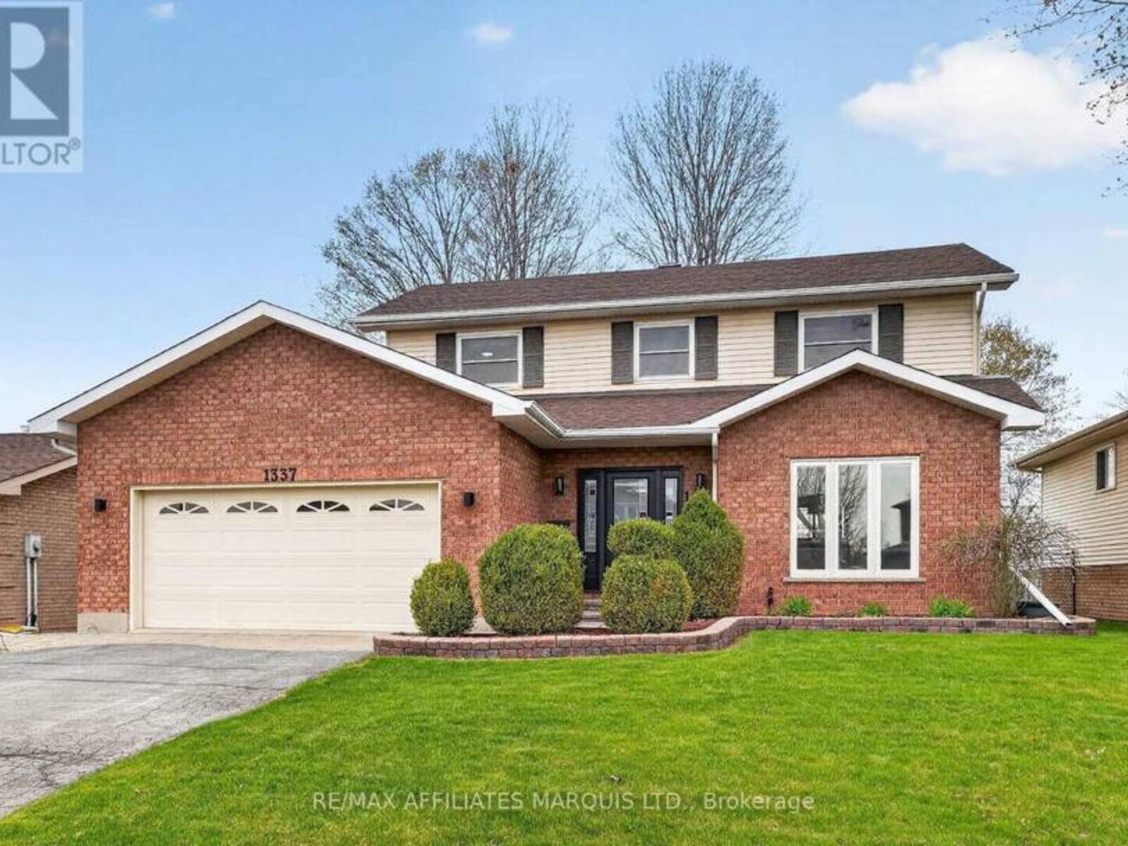 1337 PATRICIA PLACE, Cornwall, Ontario K6H 6X9