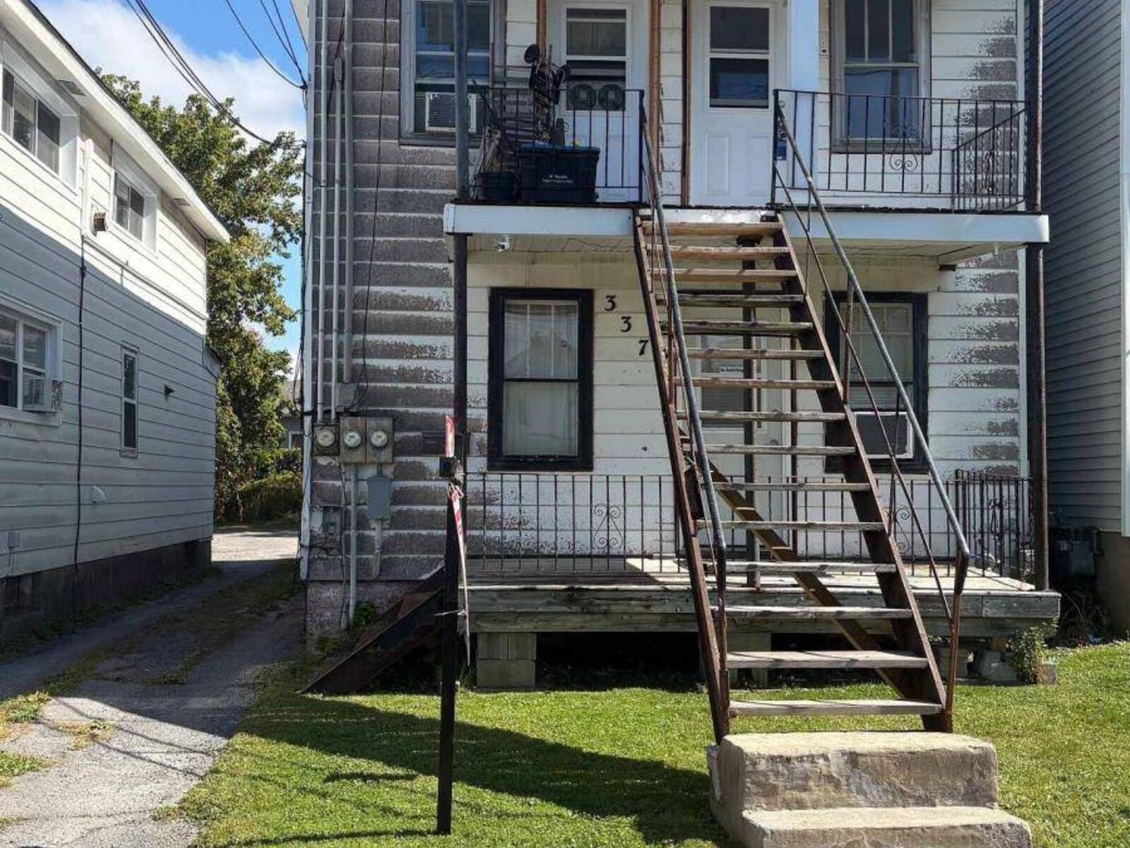 337 ST FELIX STREET, Cornwall, Ontario K6H 5A7