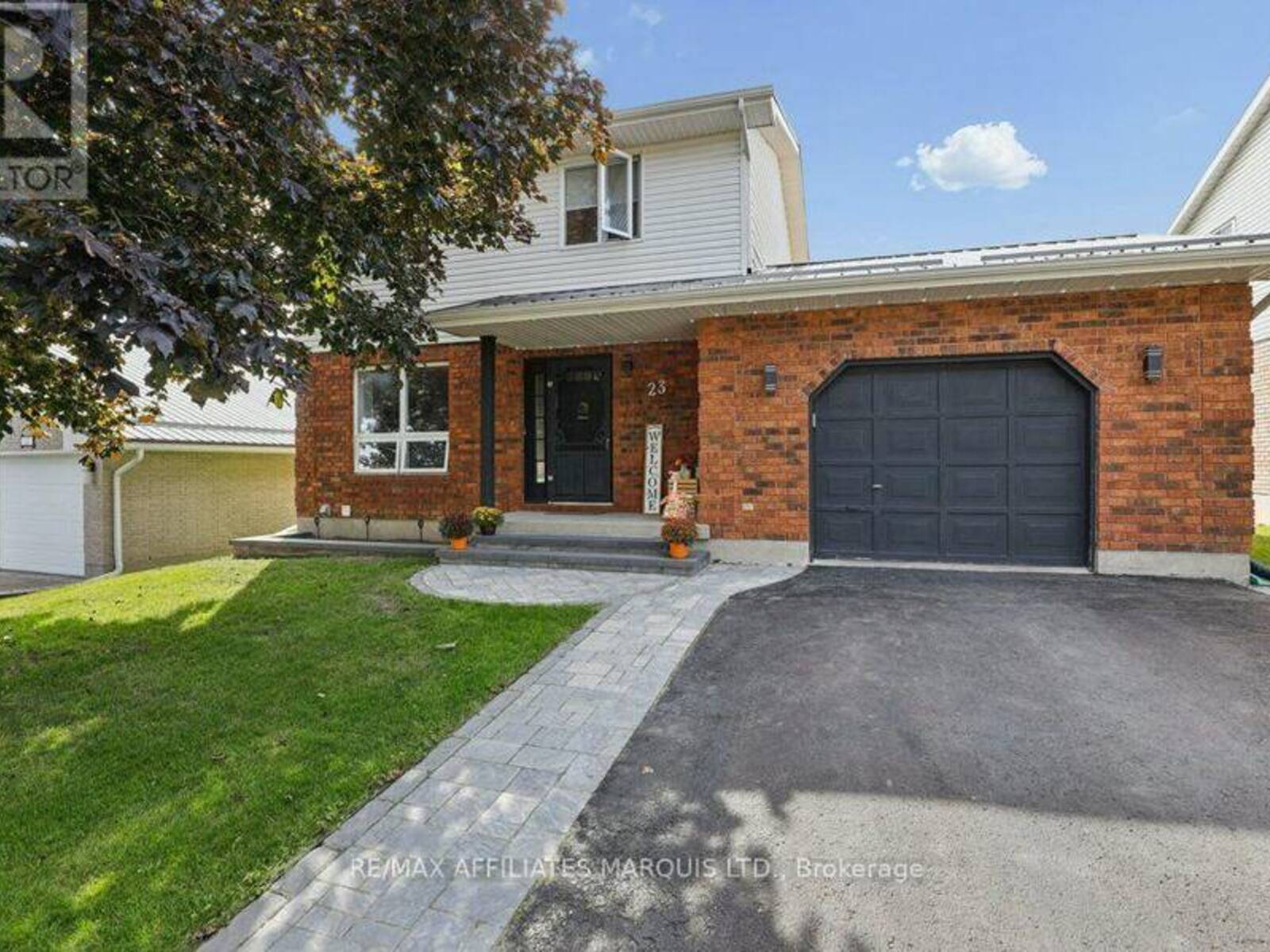 23 BARNHART DRIVE, Long Sault, Ontario K0C 1P0
