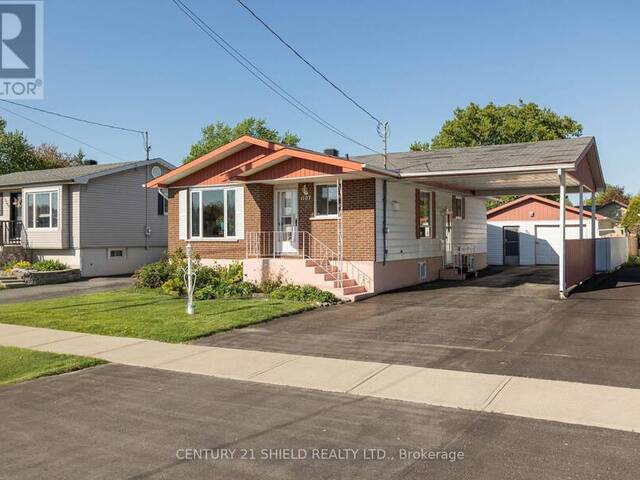 1107 GRAND AVENUE Cornwall Ontario, K6H 4T6 - 3 Bedrooms Home For Sale