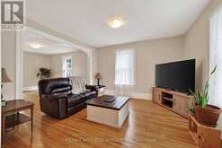229 4TH STREET E | Cornwall Ontario | Slide Image Five