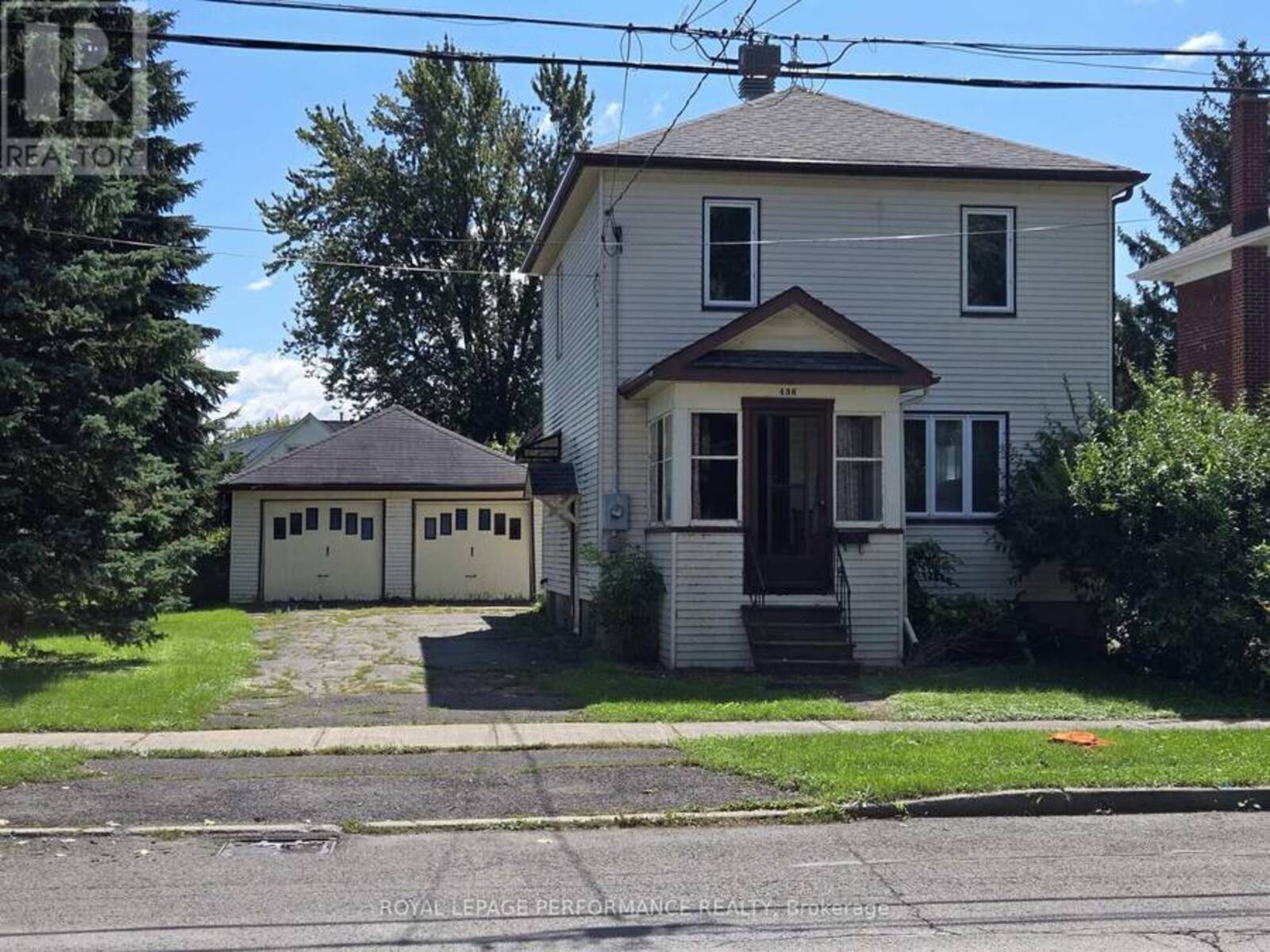 436 FOURTH STREET E, Cornwall, Ontario K6H 2J6