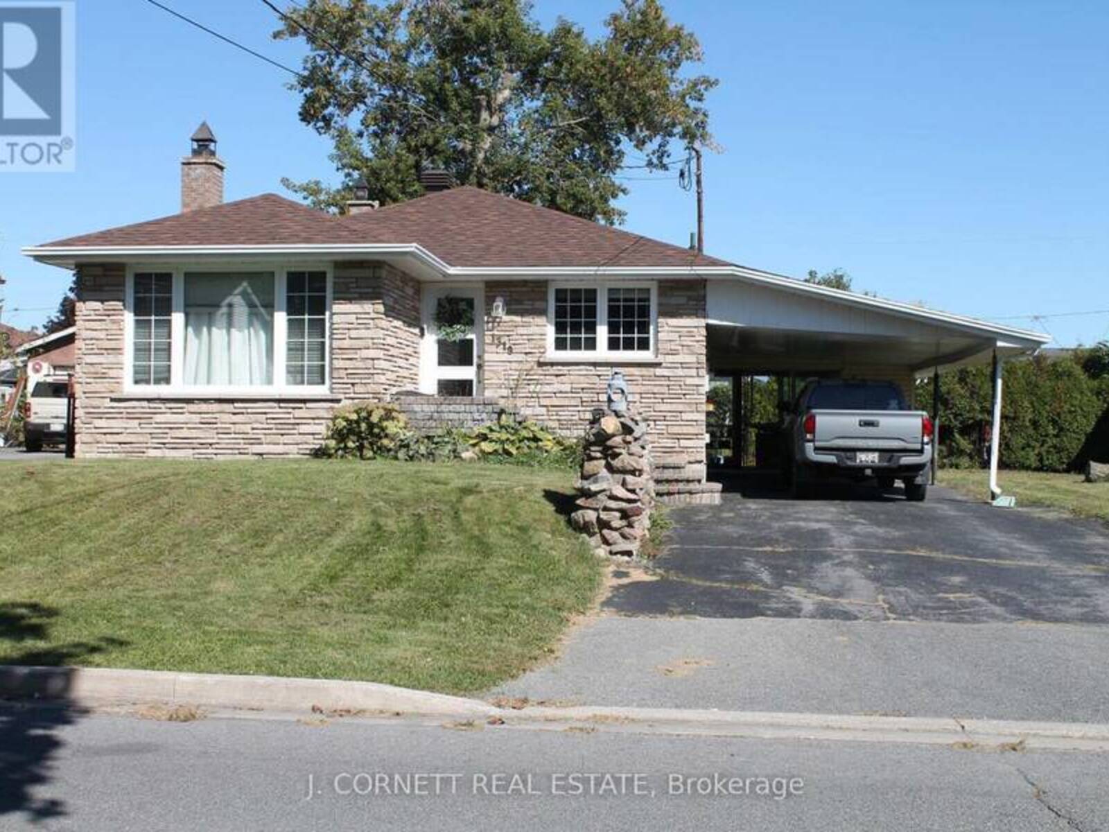 1319 NOTRE DAME STREET, Cornwall, Ontario K6J 4Y9