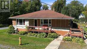 37 OAK STREET | South Glengarry Ontario | Slide Image Five