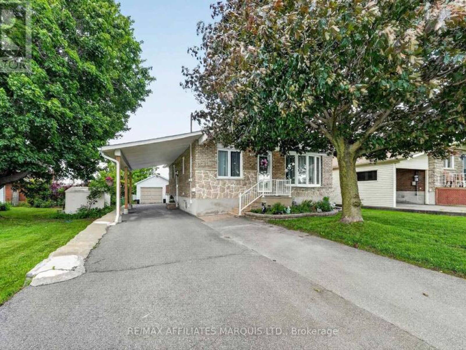 824 ALICE STREET, Cornwall, Ontario K6H 4S6