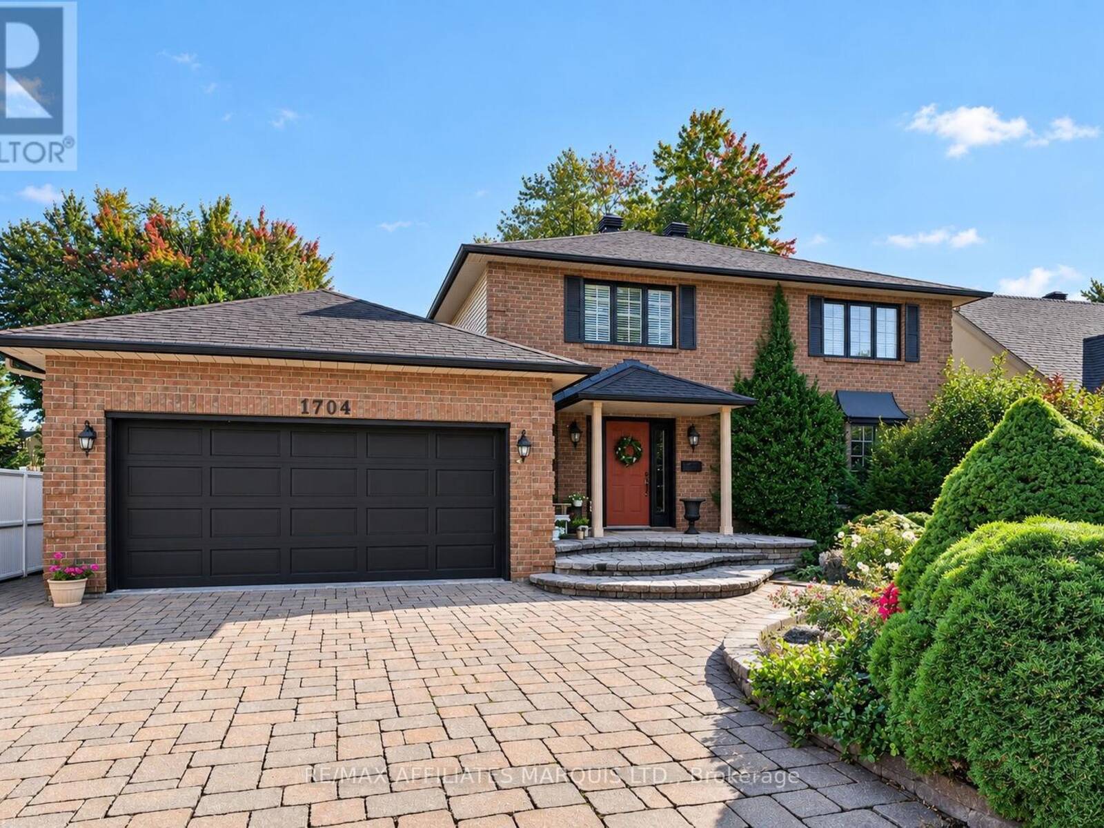 1704 BLAKELY DRIVE, Cornwall, Ontario K6J 5L3