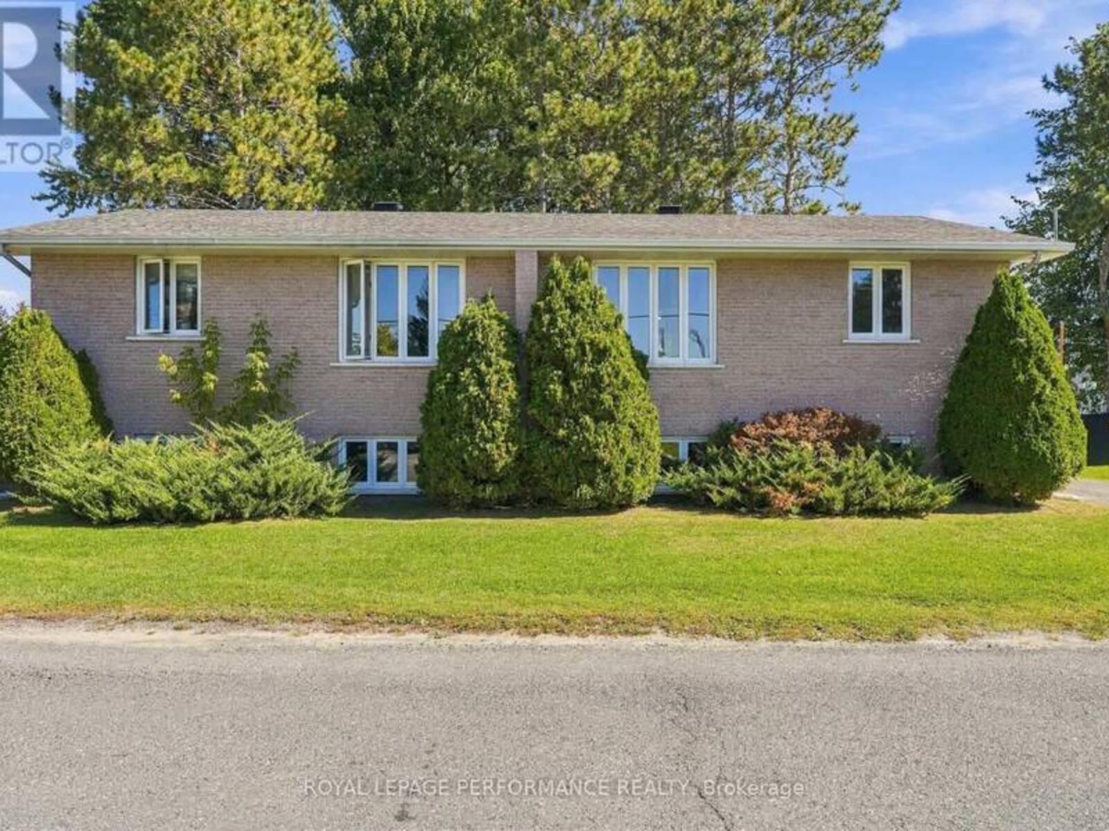 589-591 BOLT ROAD, Alfred and Plantagenet, Ontario K0B 1A0