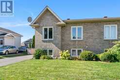 55 FORESTDALE CRESCENT | Cornwall Ontario | Slide Image Two