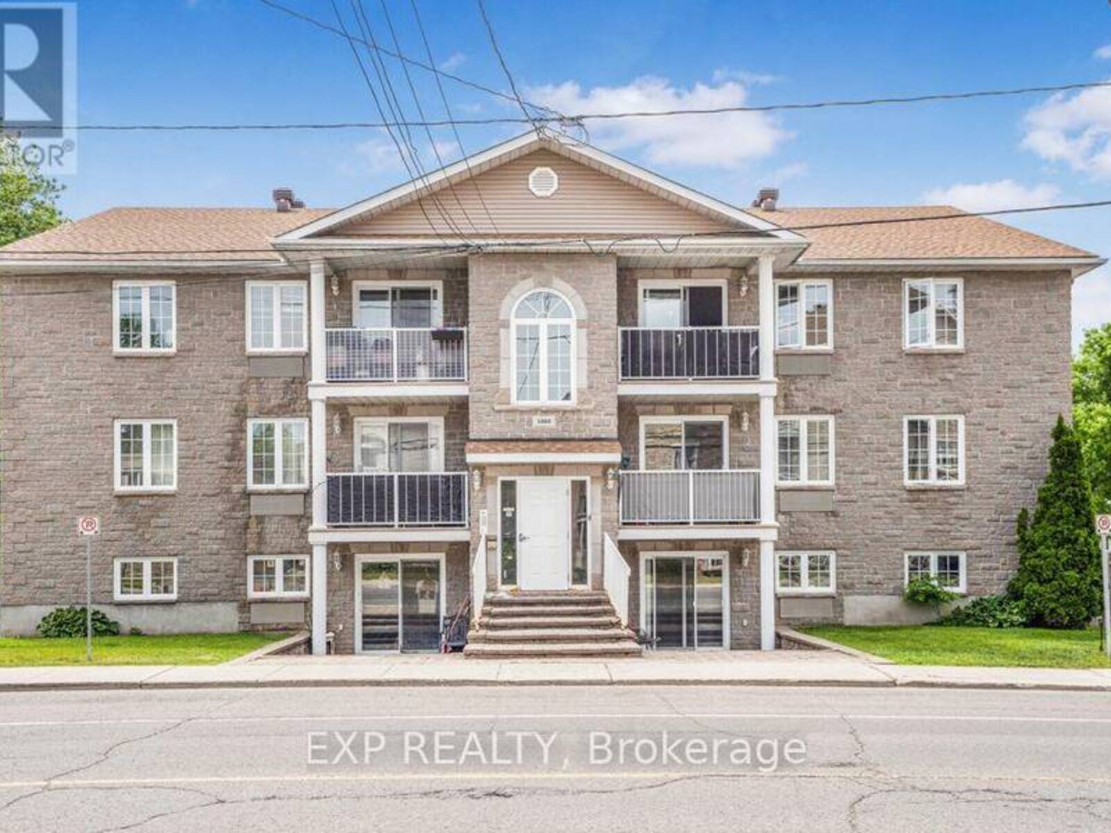 102 - 1005 LAURIER ROUTE, Clarence-Rockland, Ontario K4K 1T7