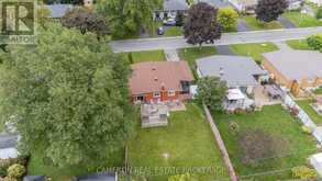 421 BEACH AVENUE | Cornwall Ontario | Slide Image Thirty-four
