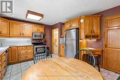 421 BEACH AVENUE | Cornwall Ontario | Slide Image Five