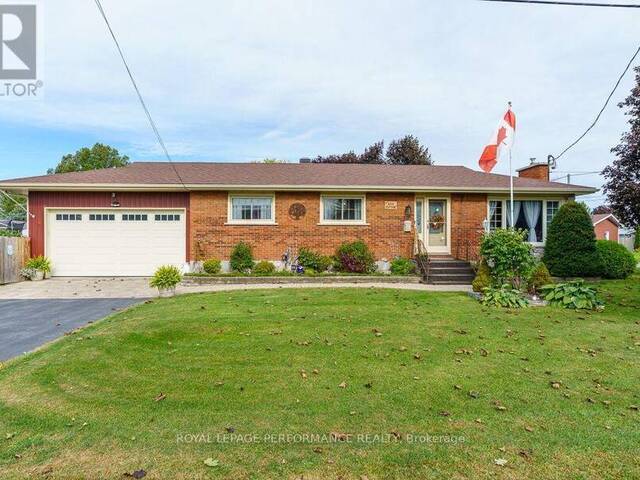 1001 EDYTHE AVENUE Cornwall Ontario, K6J 1N8 - 4 Bedrooms Home For Sale