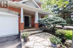 11 REDBRIDGE CRESCENT | Ottawa Ontario | Slide Image Two