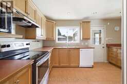 25 DUNBAR AVENUE | Cornwall Ontario | Slide Image Ten
