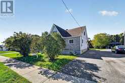 25 DUNBAR AVENUE | Cornwall Ontario | Slide Image Three