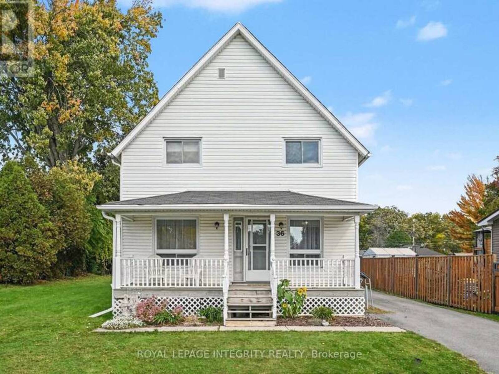 36 KENT CRESCENT, Long Sault, Ontario K0C 1P0