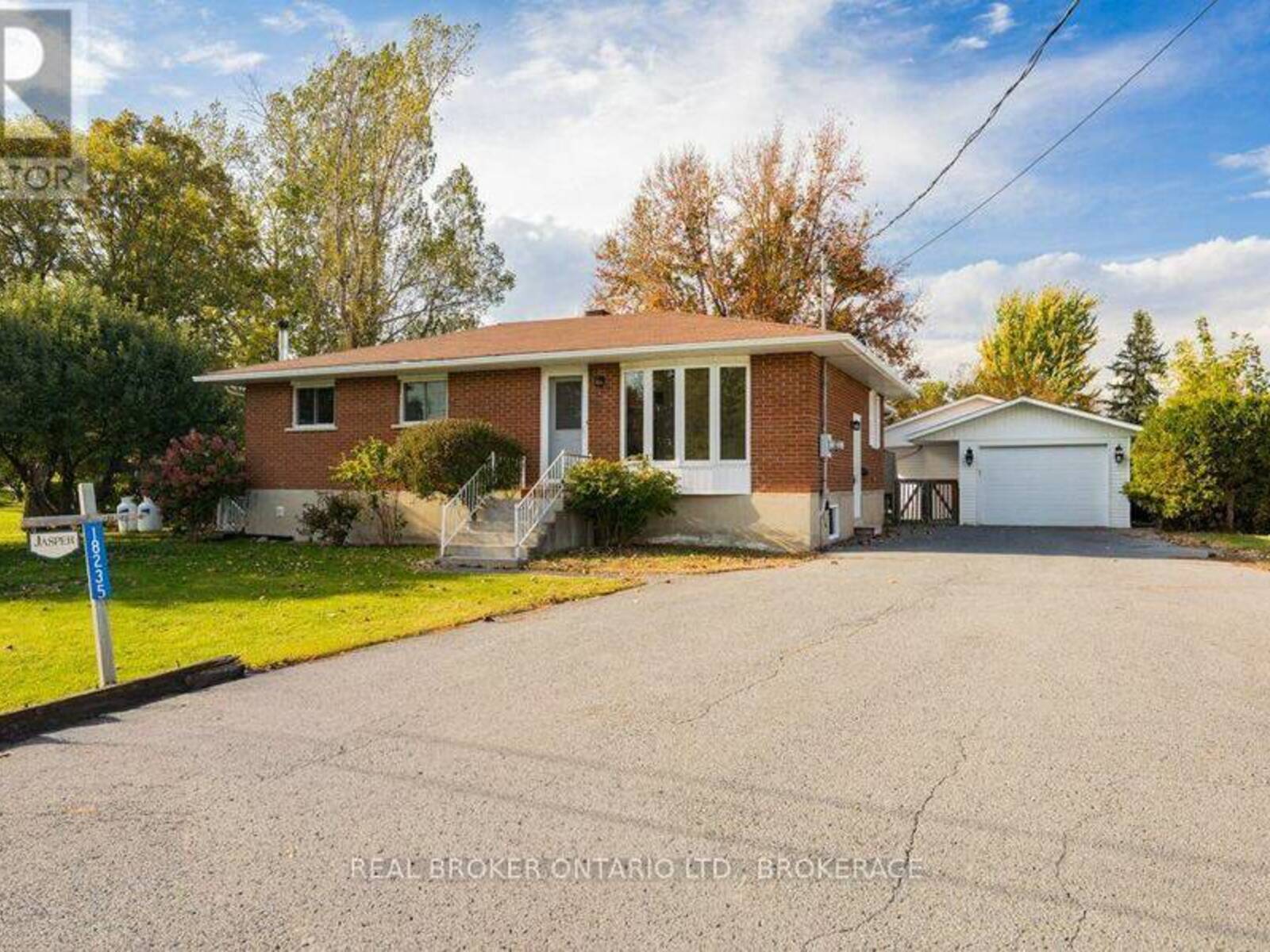 18235 RENE STREET, South Glengarry, Ontario K0C 2J0