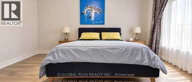 30 MOCKINGBIRD LANE W | Hamilton Ontario | Slide Image Ten
