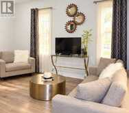 30 MOCKINGBIRD LANE W | Hamilton Ontario | Slide Image Six