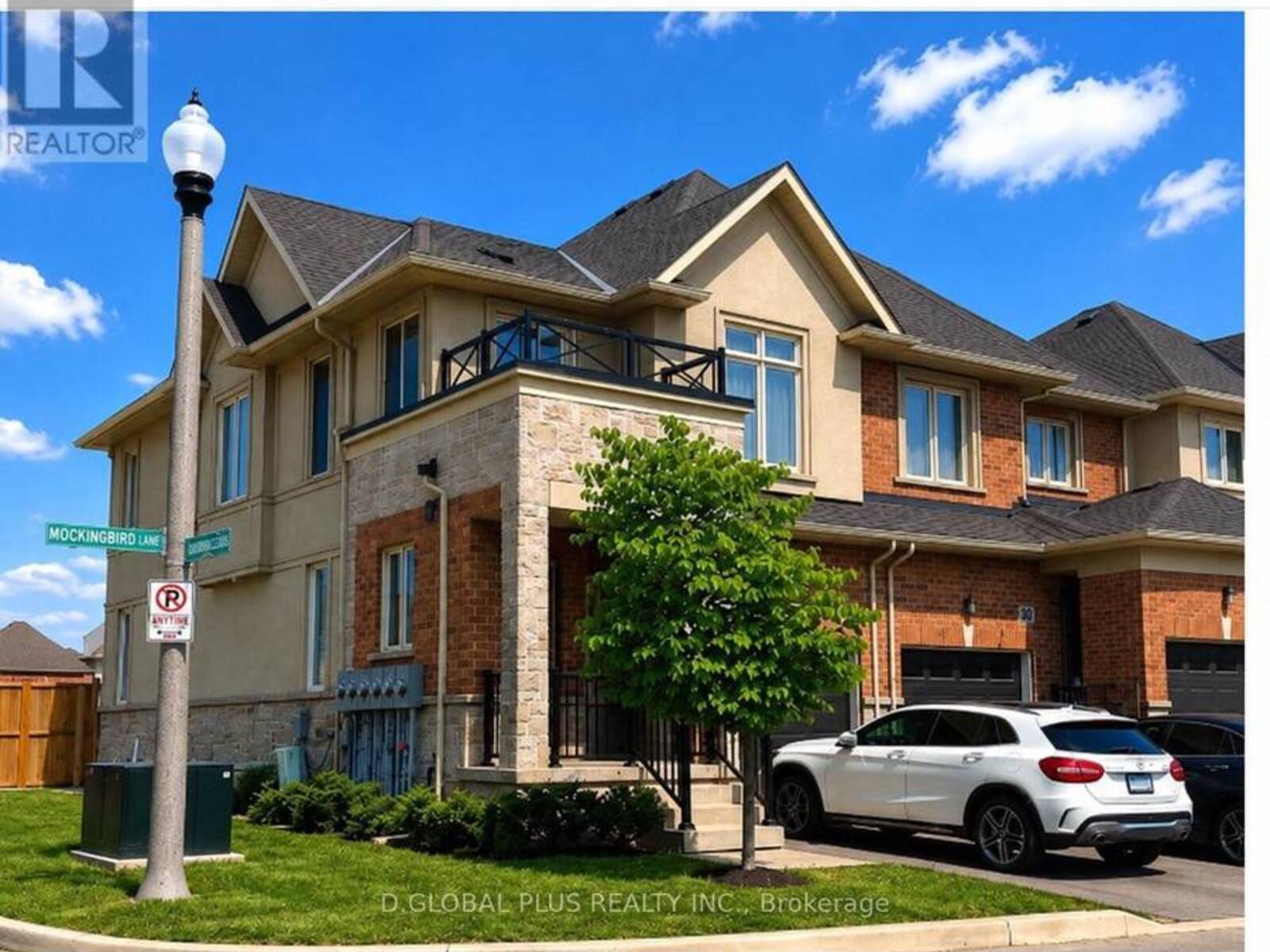 30 MOCKINGBIRD LANE W, Hamilton, Ontario L8E 0K7