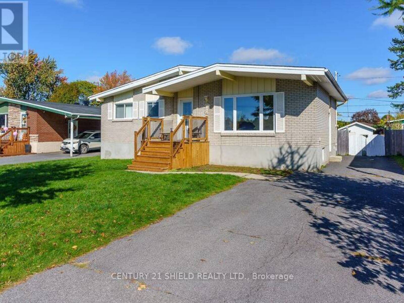 502 ANDERSON DRIVE, Cornwall, Ontario K6H 5N3
