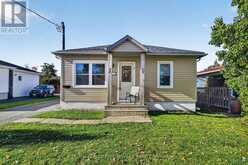 1404 GALLINGER AVENUE | Cornwall Ontario | Slide Image Three