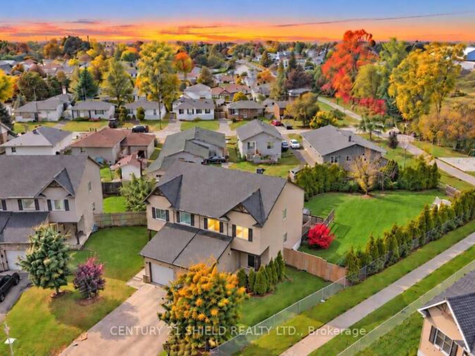1140 CLEMENT COURT, Cornwall, Ontario K6H 0G3