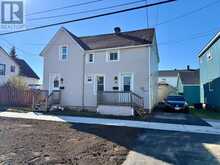 16 SEYMOUR AVENUE | Cornwall Ontario | Slide Image Two